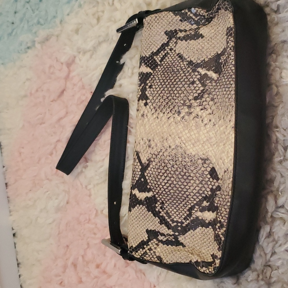 bag - Picture 2 of 3